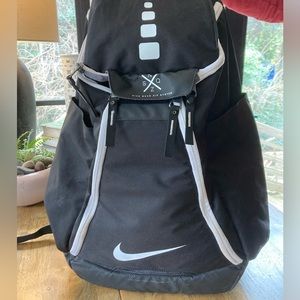 Nike Hoops Elite Max Air Team 2.0 Backpack